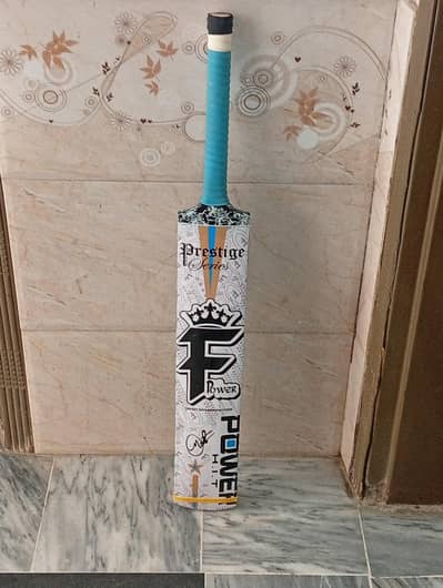 Cricket Bat – Good Condition