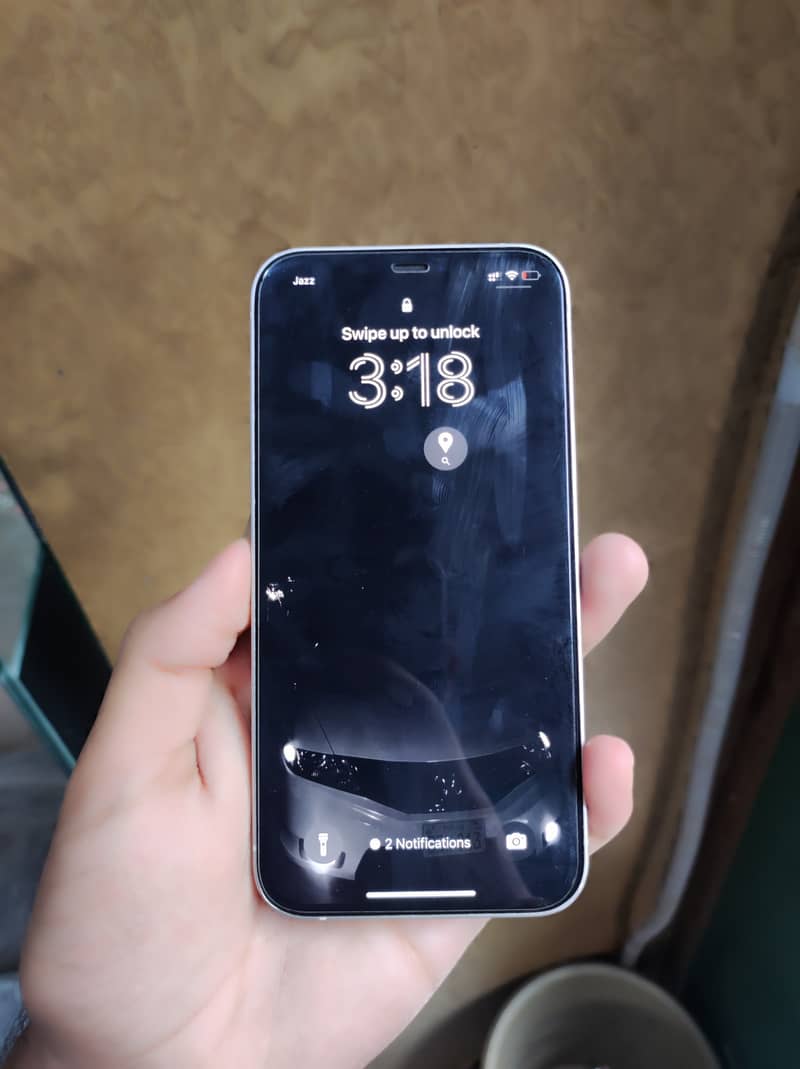 Apple iPhone 12 6