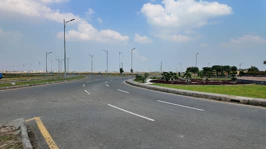 Ready To Buy A Facing Park Residential Plot 2 Kanal In Lahore