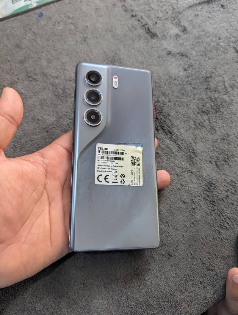 Tecno CAMON 40 Pro 0