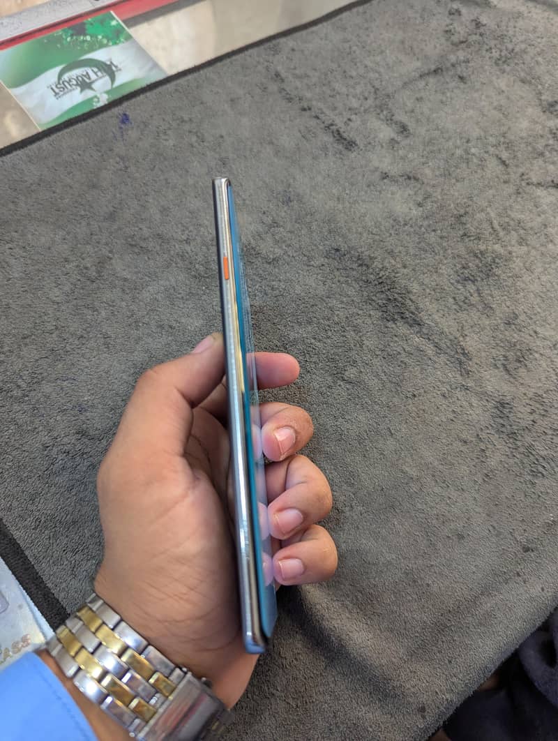 Tecno CAMON 40 Pro 3