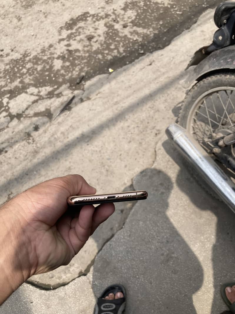 Iphone 11 pro max 2