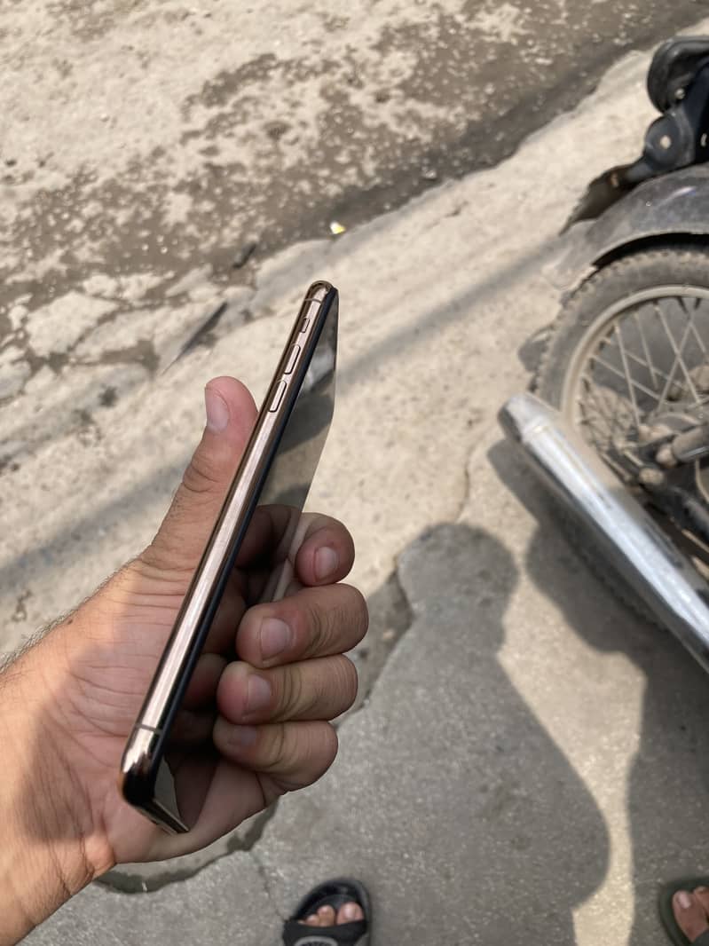 Iphone 11 pro max 3