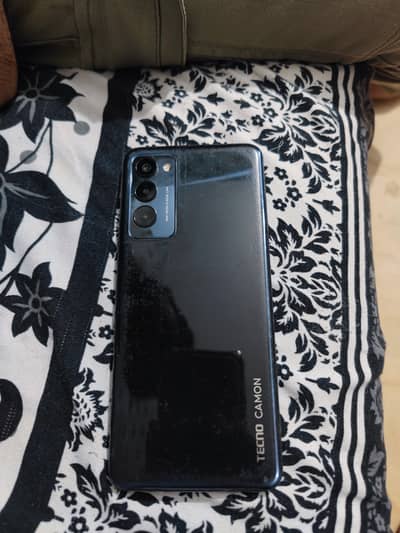 Tecno Camon 18