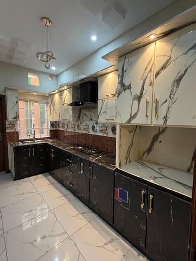 10 Marla Upper Portion Available In Tulip Overseas Block With 4 Beds