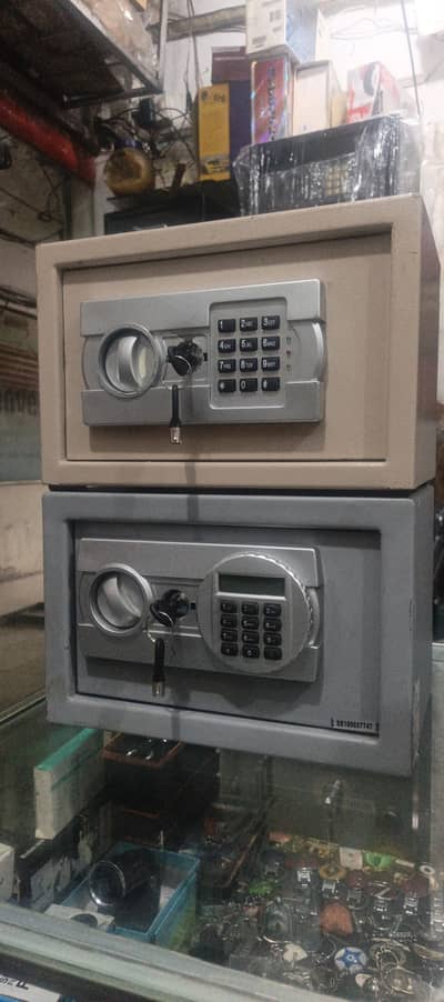 digital safe locker