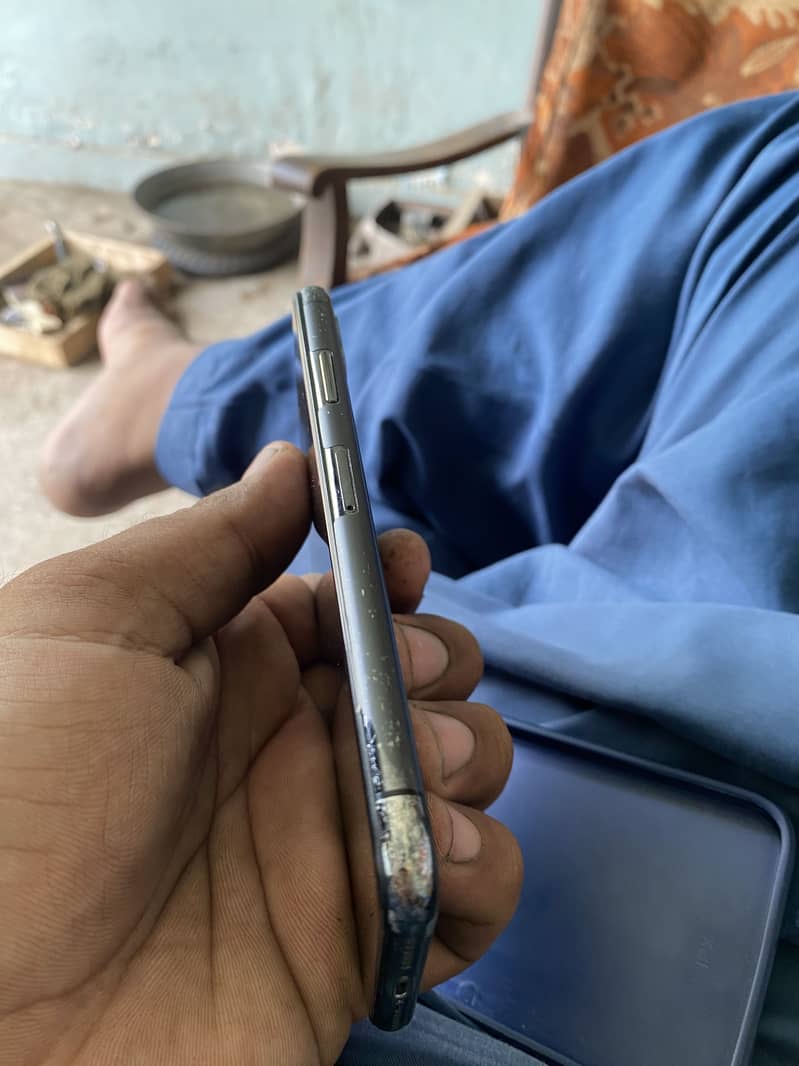 Apple iPhone X 1