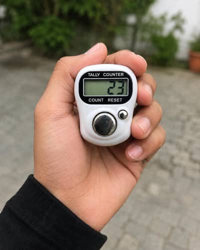 Title: Digital Tally Counter – Handheld Counting Clicker