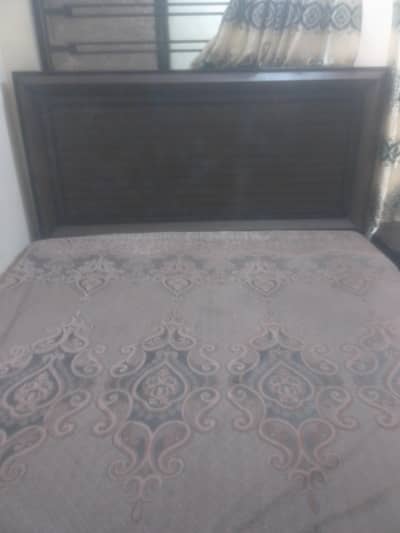 new bed with sides tables and dressing set for sale