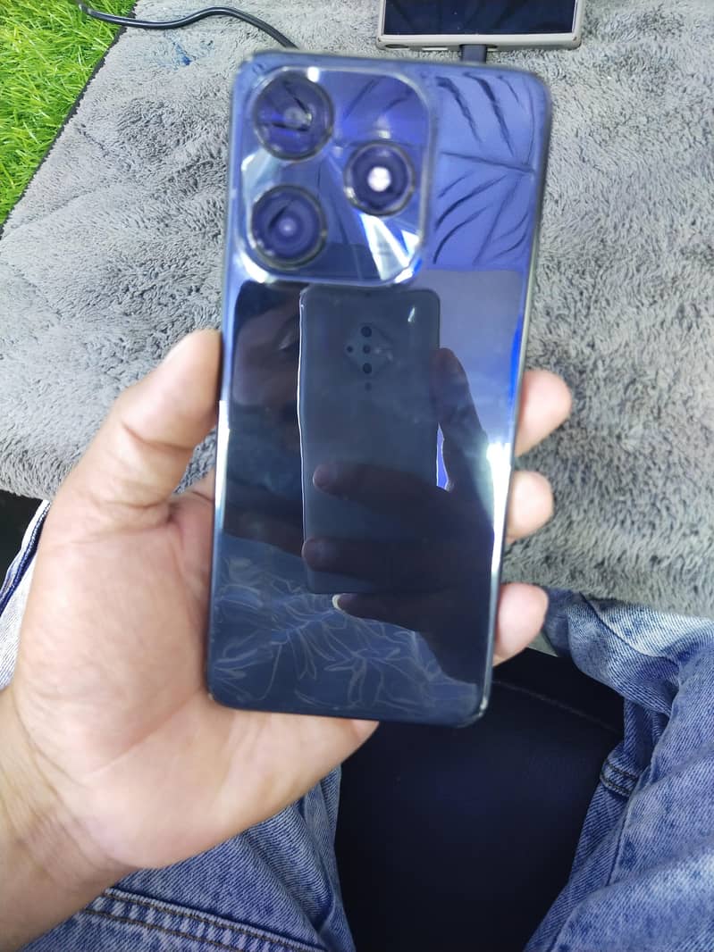 Tecno Spark 10C 3