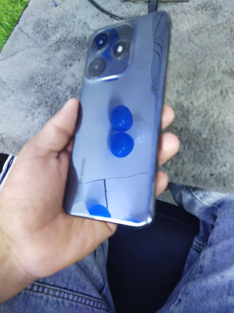 Tecno Spark 10C 4