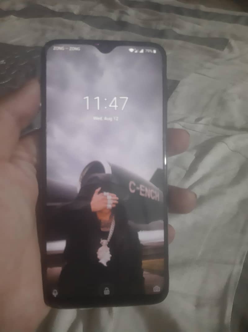 One Plus 6T 5