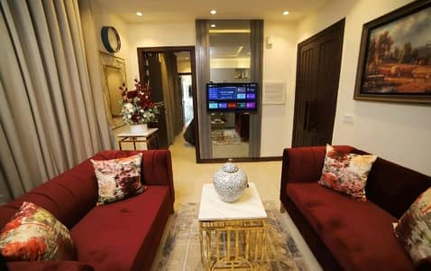 850 Square Feet Flat In Bahria Town Of Lahore Is Available For sale
