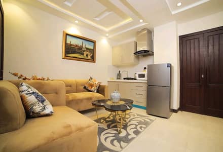 550 Square Feet Flat For sale In Rs. 7000000 Only