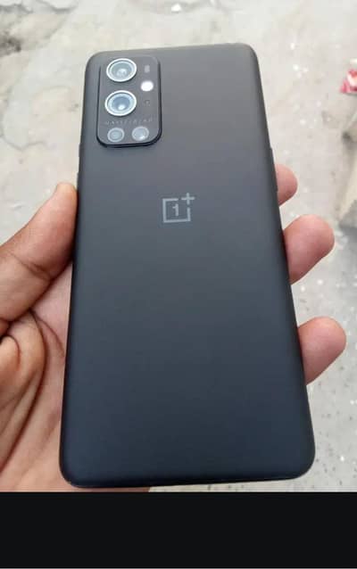 One Plus 9 Pro call me  03700097002