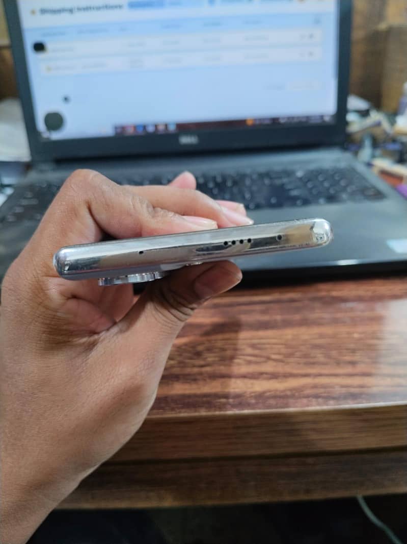 Tecno CAMON 40 Pro 1