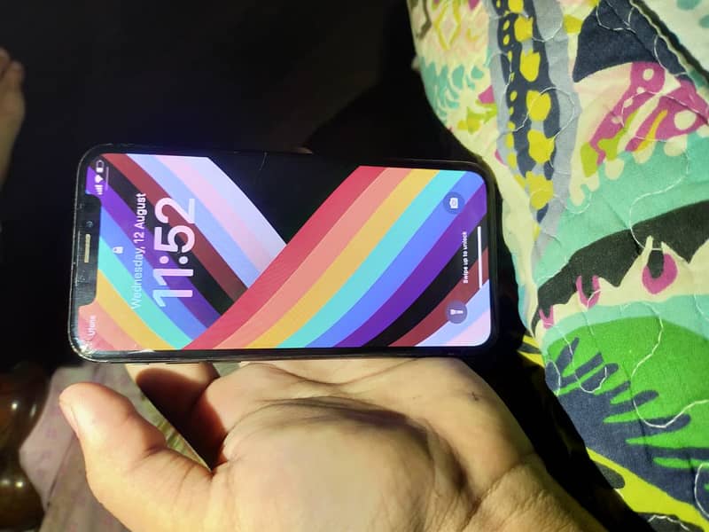 Apple iPhone X 3