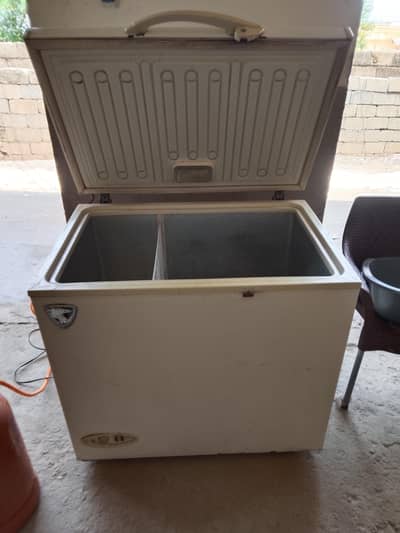 Deep freezer