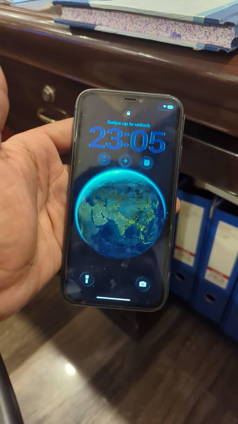Apple iPhone 11 0