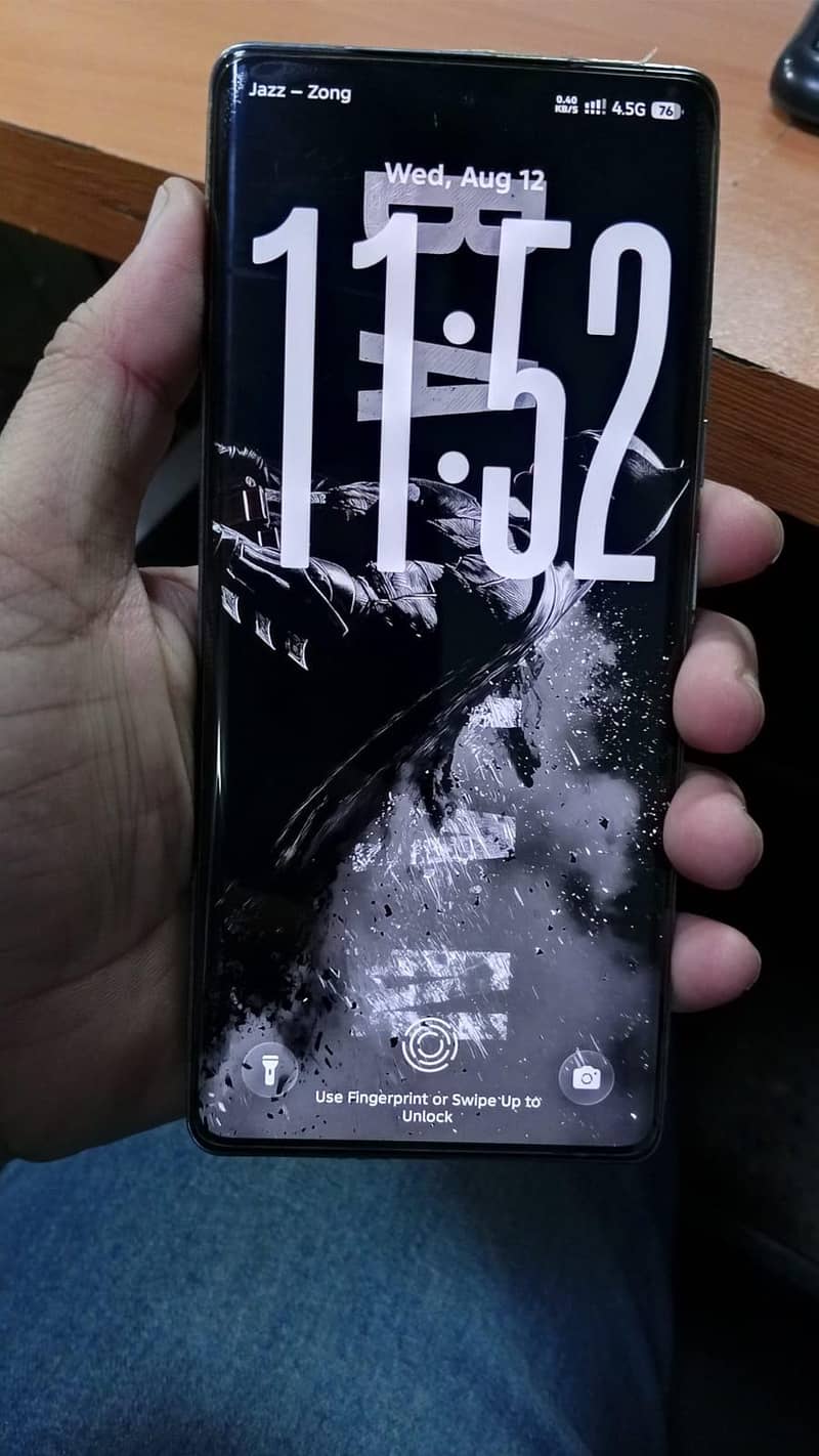Tecno CAMON 40 Pro 0
