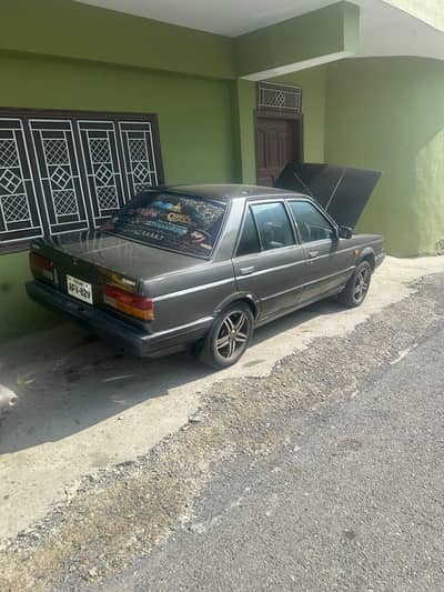 Nissan Sunny 1987