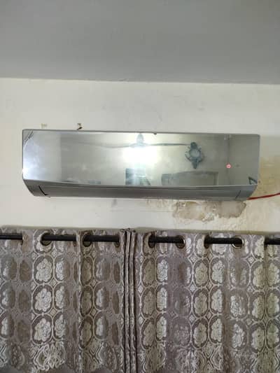 1.5 ton inverter GREE  AC