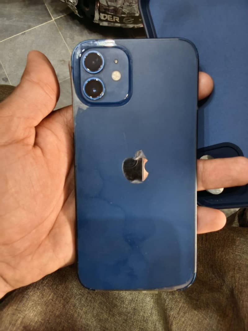 Apple iPhone 12 1