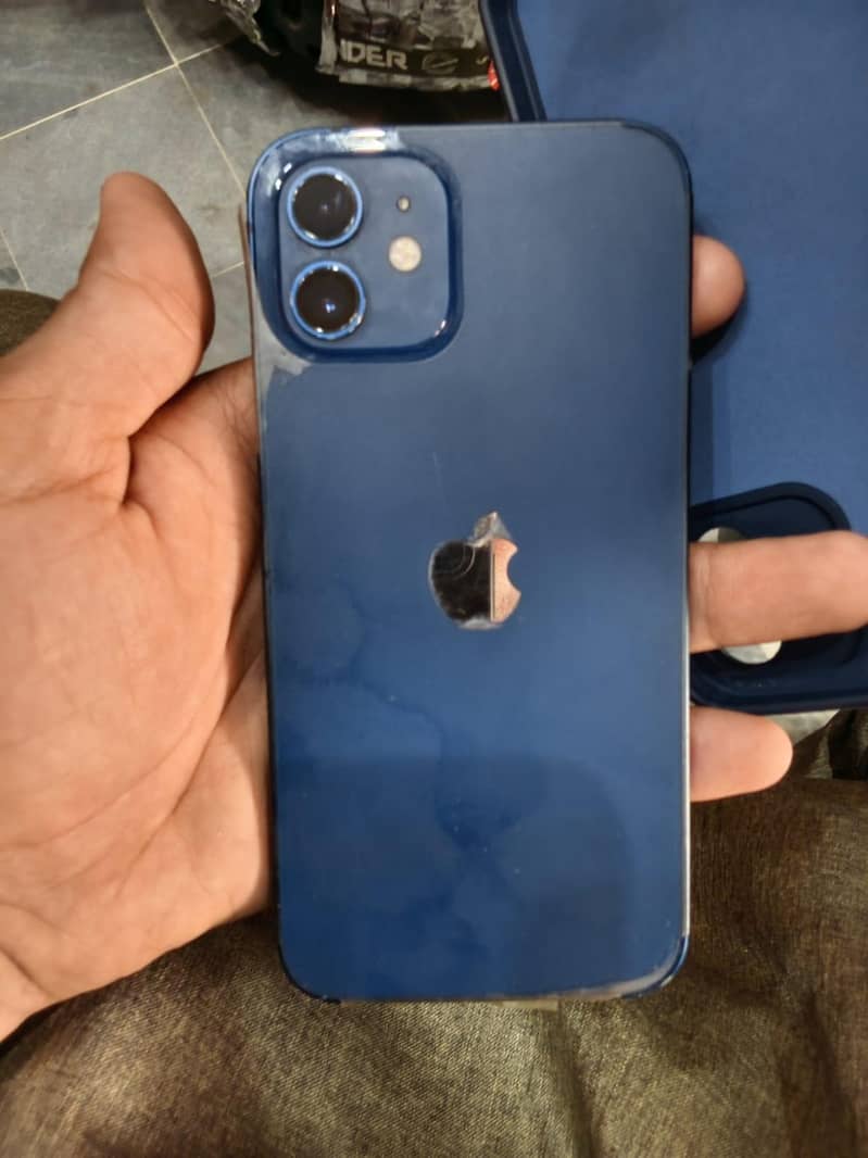 Apple iPhone 12 2