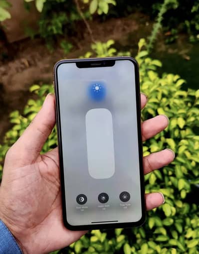 Apple iPhone XS Max pta approved urgent sell