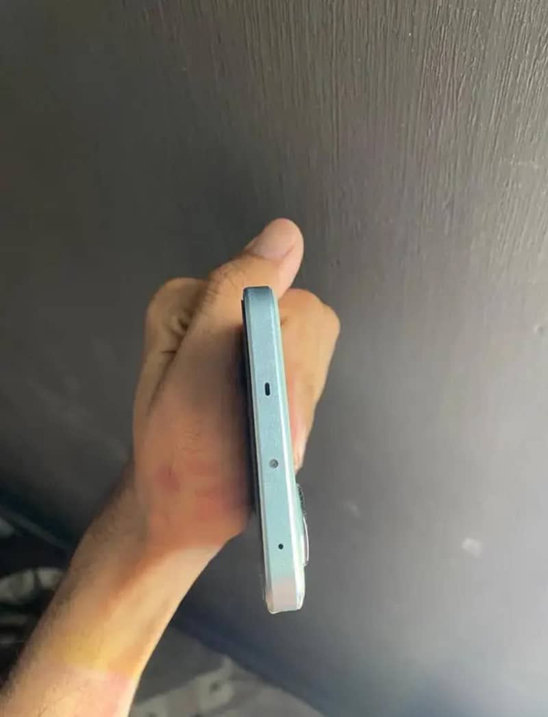 One Plus Ace 2V 7