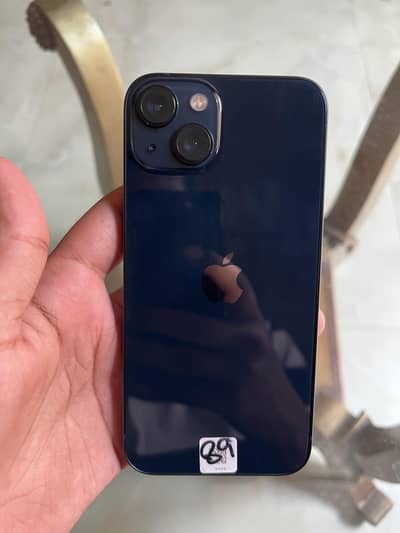 Apple iPhone 13