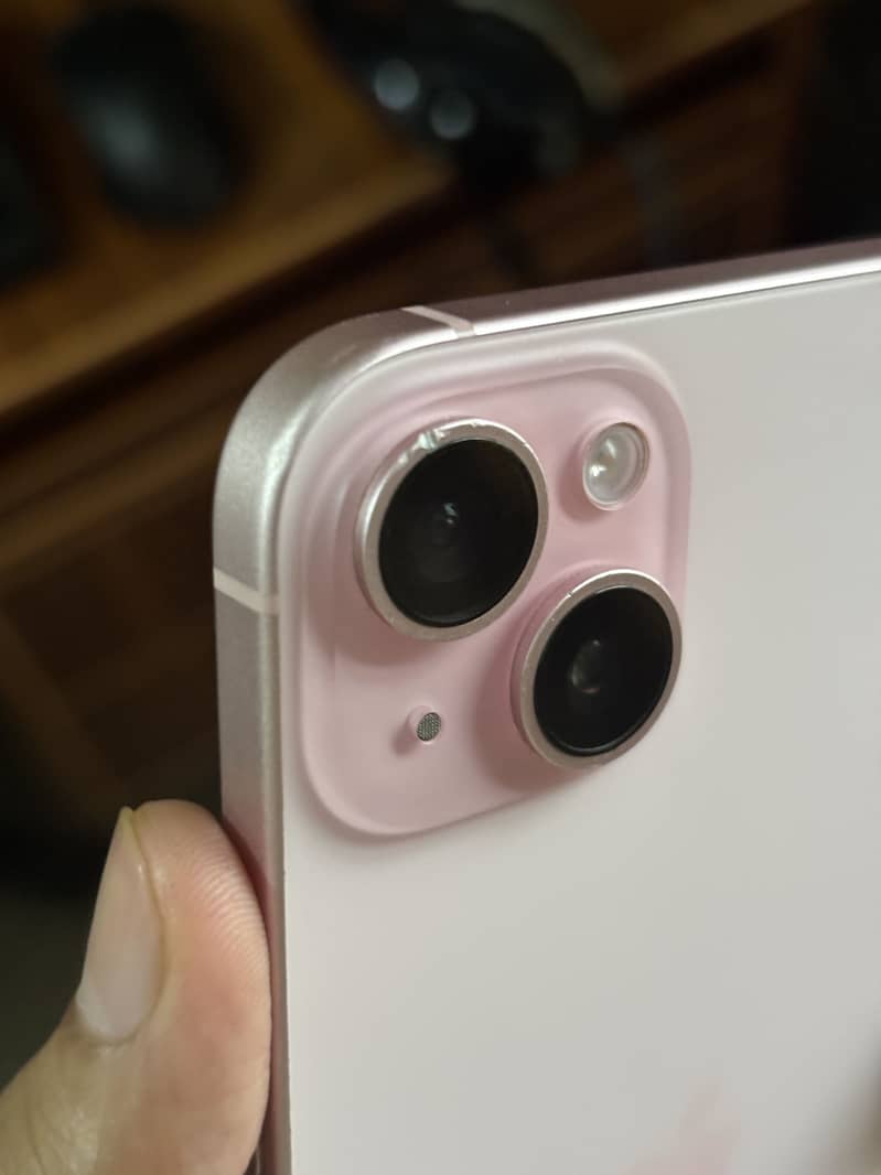 Apple iPhone 15 plus 1