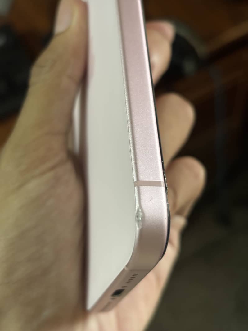 Apple iPhone 15 plus 6