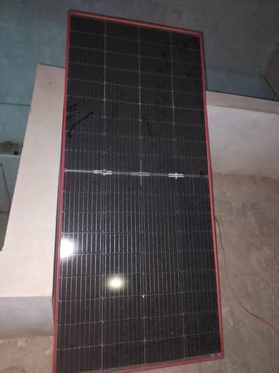 390 watt solar panel