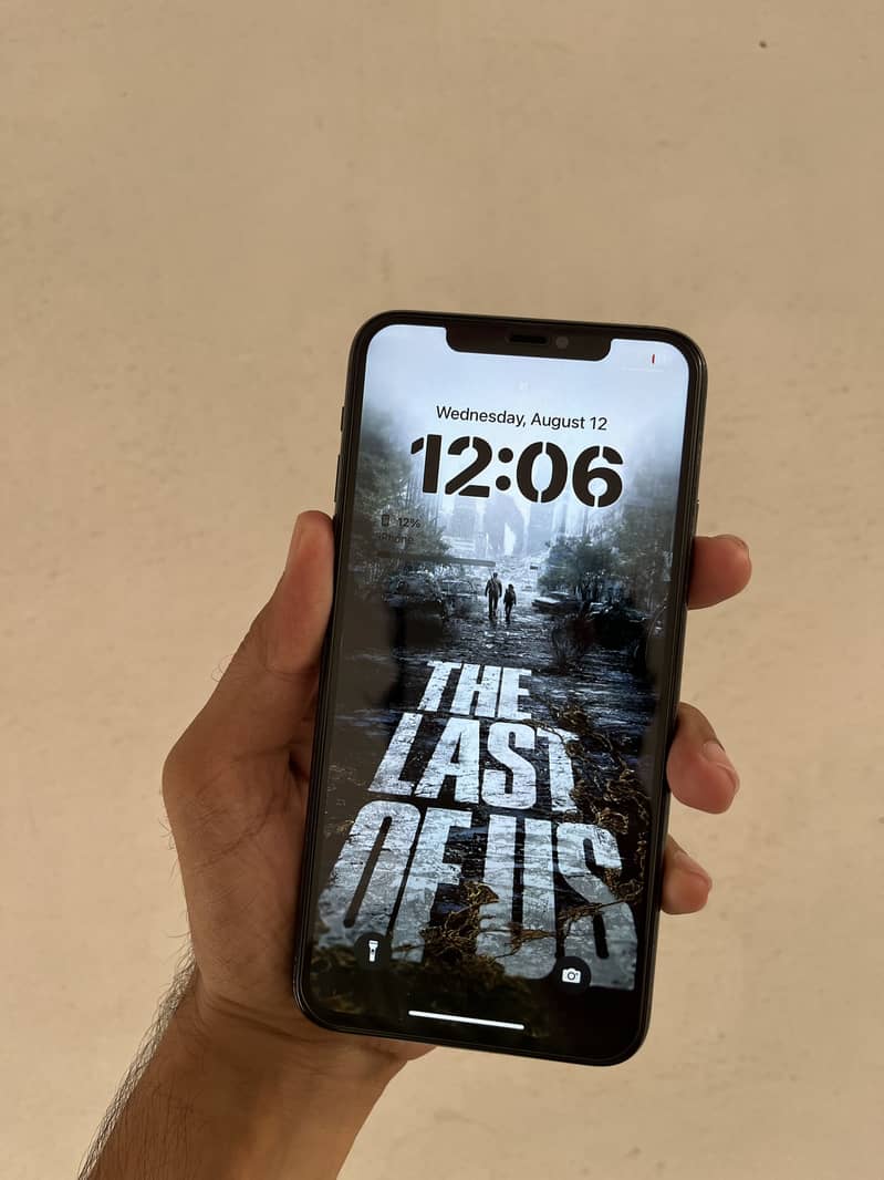iPhone 11 Pro Max 4