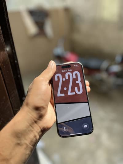 Apple iPhone 16 Pro