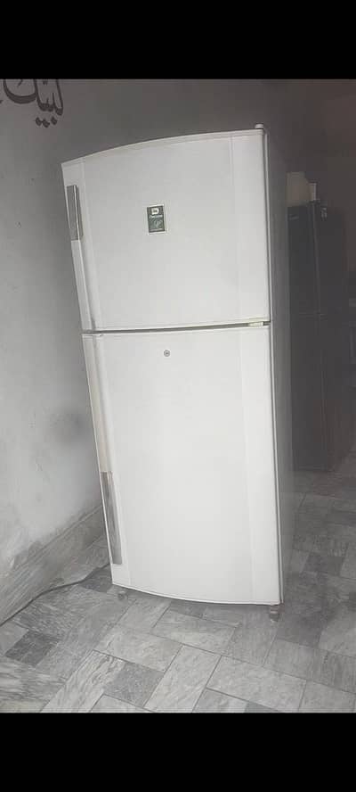 Dawlance 9188 full Size frij for sale.
