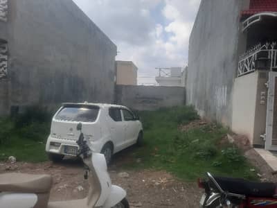 8 Marla Best Location Plot For Sale