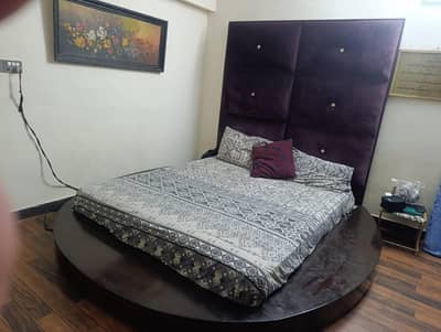 Round king size bed for sale