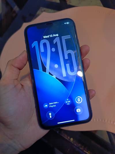 Apple iPhone 11