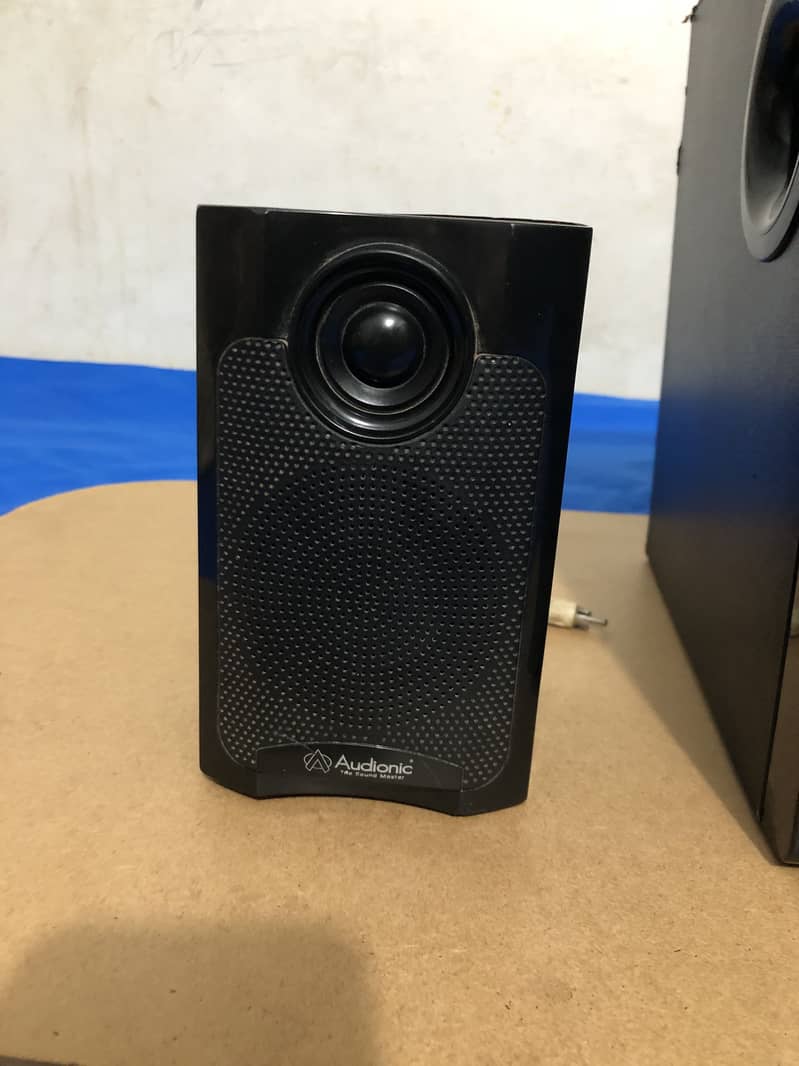 Audionic woofer Bluetooth speaker 6