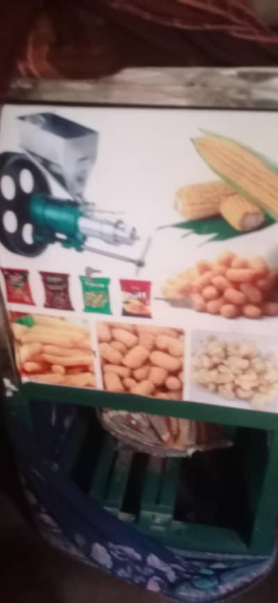 Kurkure Banane wali machine aur masala wali Tanki sealing machine