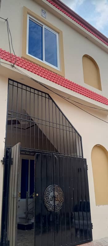 Haseeb town one unit Chowk 2.5 mrla single story fuly tile luxury house urgent Sale just 50 lak dmd,