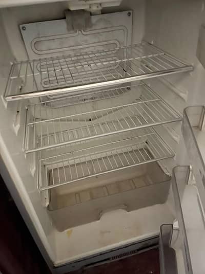 Dawlance Fridge with Staplizer