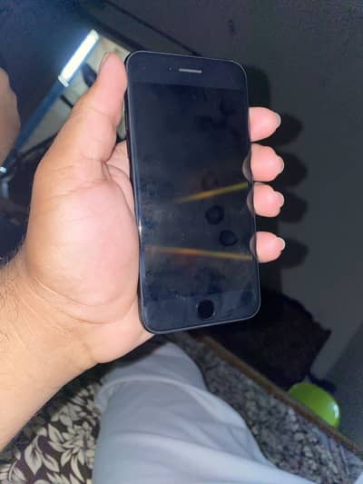 Apple iPhone SE