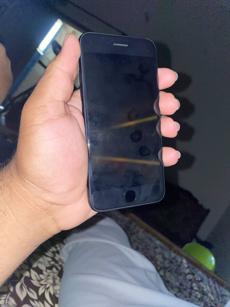 Apple iPhone SE 0