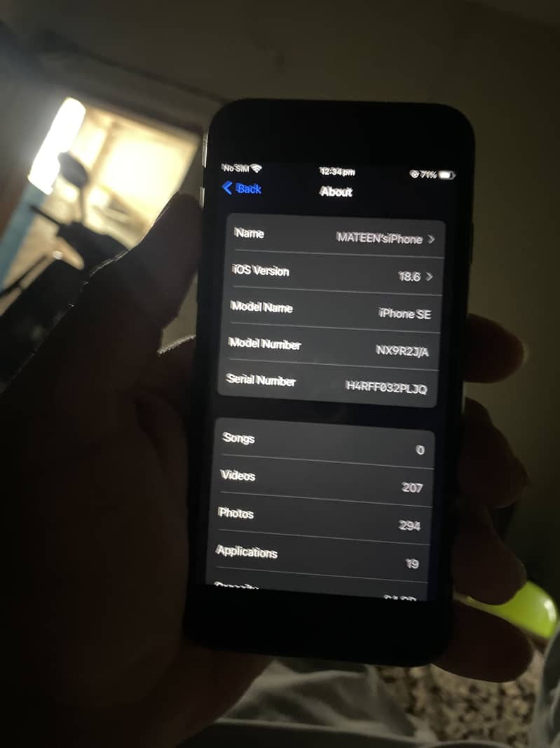 Apple iPhone SE 7