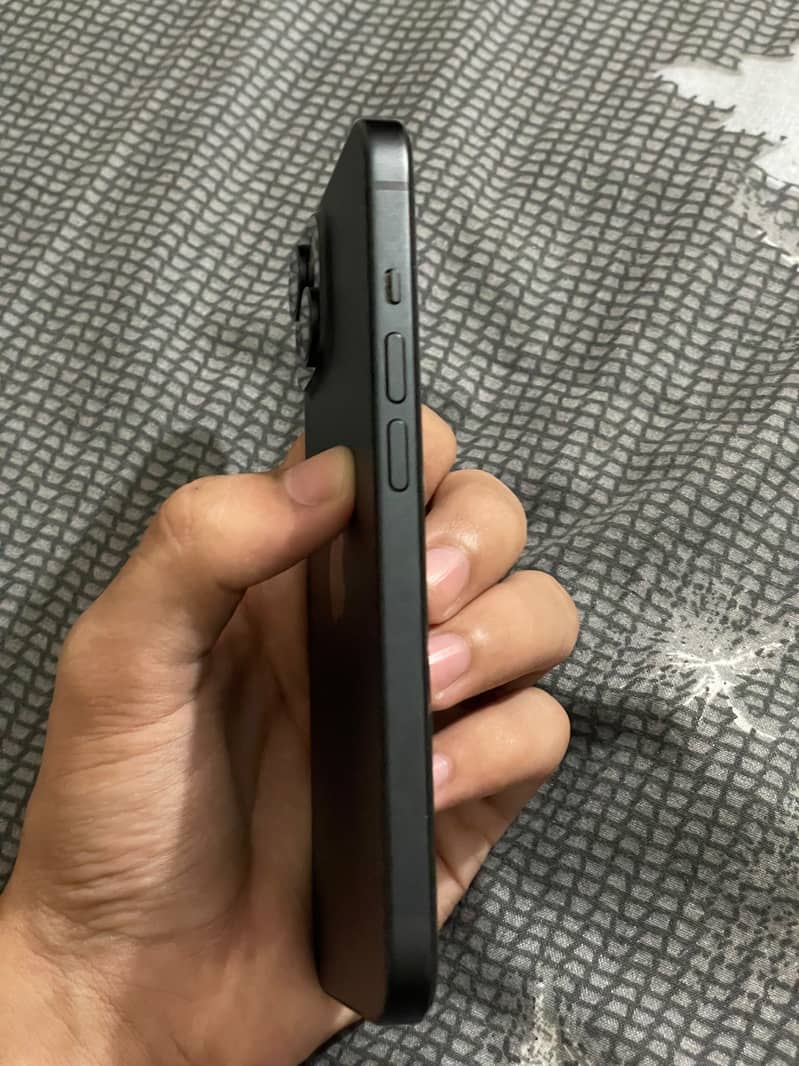 Apple iPhone 15 1