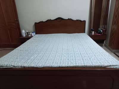 Pure Wooden Bed with Side Tables
