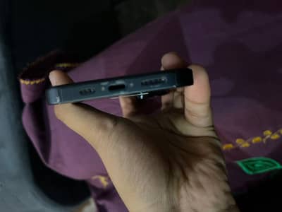 Apple iPhone 14